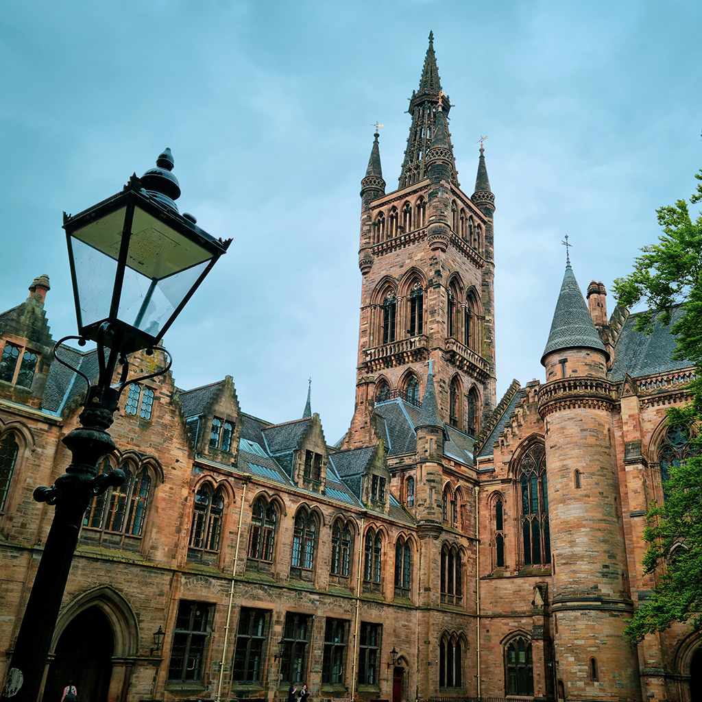 Glasgow walking tours showcasing historic architecture and culture