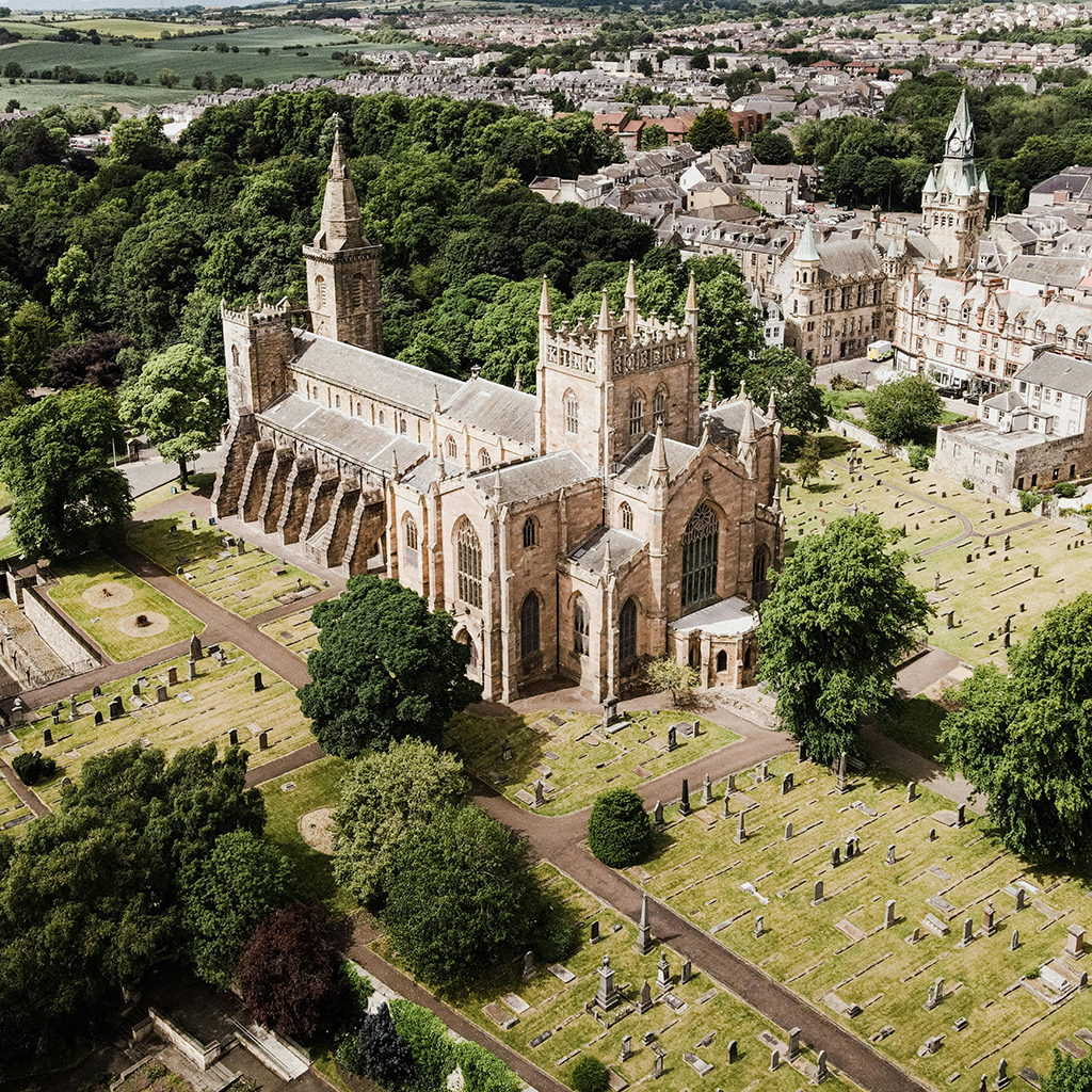 Dunfermline walking tours exploring Scotland’s ancient capital
